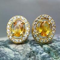 ราคา COD ต่างหูพลอยบุษราคัมน้ำทองบางกะจะ(Yellow Sapphire) ตัวเรือนเงินแท้ 92.5% ชุบทอง ล้อมด้วยเพชรCZ เกรดสวยพิเศษจากรัสเซีย (1732250714479364918)