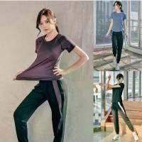 ราคา *ชุด 2 ชิ้น*(YOGA-6000) ชุดออกกำลังกายผู้หญิง เสื้อแขนสั้น+กางเกงวอร์มขายาว ผ้านิ่มลื่นระบายอากาศดีใส่สบาย Sport กีฬา (1731410681002494056)