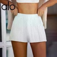ราคา 【SALE】2023 รุ่นใหม่ alo yoga กางเกงขาสั้นกีฬาหลวมสำหรับผู้หญิงกางเกงขาสั้นลำลองแฟชั่นกางเกงโยคะออกกำลังกาย (1731831128626857153)