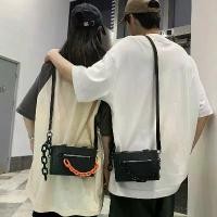 ราคา กระเป๋าทรงสี่เหลี่ยม, สำหรับเด็กผู้ชาย, กระเป๋า Messenger ช่อง, กระเป๋าสะพายข้าง, แบรนด์แฟชั่น, เหมาะสำหรับผู้ชายและผู้หญิง, พร้อมกล่อง (1732158504275380209)