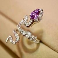 ราคา แหวนงูธรรมชาติ ฝังงู สีม่วงฟันสีดำ โกเมนคริสตัลหลากสี รูปงู แหวนผู้หญิงส่วนบุคคล ปีใหม่ 2568 มีงู มีสไตล์ (1731383763945424607)