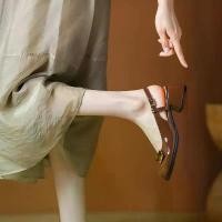 ราคา รองเท้ามาร์กาเร็สสส้นสูง สำหรับผู้หญิง ฤดูใบไม้ผลิและฤดูร้อน ส้นหนา น้ำหนักเบา รองเท้าแตะปิดนิ้วเท้า ขายส่ง มาใหม่ 2023 รองเท้า ผ้าใบ ของ ผู้ หญิง baoji aldo disney collec (1732051092919125610)