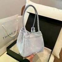 ราคา กระเป๋าใส่ผัก ย้อมรัศมี สไตล์จีนใหม่ กระเป๋าผ้าต่อ กระเป๋าสะพายข้างผู้หญิง กระเป๋าสะพายข้าง กระเป๋าถัง กระเป๋ามือถือ กระเป๋าใส่โทรศัพท์มือถือ กระเป๋าสตางค์ใส่เหรียญ ลิปสติก ซองจด (1730514885625808920)