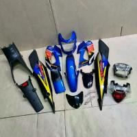 ราคา ชุดสี sonic รุ่นสอง โซนิค ตัวเก่า สีน้ำเงิน เฟรมรถ sonic ยกชุด9ชิ้น + ชิ้นดำด้าน คอลโซลกลาง + บังโคลนท้าย + ไฟหน้า ไฟท้าย เลี้ยว พร้อมติดลายสติ๊กเกอร์เคลือบเงาแท้ ปี2001 มอเตอร์ไซค์ Motorcycle (172961