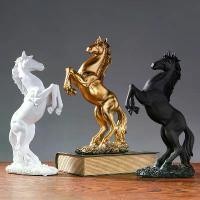 ราคา ประติมากรรมเรซิ่นรูปม้า ดีไซน์สร้างสรรค์ มีสีทอง สีเงิน และสีดำ โมเดลม้า ของตกแต่งบ้าน ตกแต่งสัตว์ เหมาะสำหรับห้องนั่งเล่นและสำนักงาน ตกแต่งงานฝีมือ (1729918353005120387)