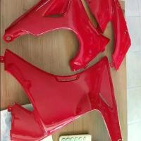 ราคา แฟริ่งล่างอกไก่ BEAT-R ข้างขวา 3ชิ้น สีแดง (1729782985198766848)