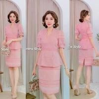 ราคา ชุดSetเสื้อ+กระโปรงผ้าทอลายขอพระราชทานสวยหรูดูดีมีระดับมากเสื้อเป็นคอVคอตั้งนิดให้ดูHisoแขนตุ๊กตาชายระบายช่วยอำพรางหุ่น คลังสินค้า (1732190745134073282)