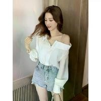 ราคา เสื้อเชิ้ต เปิดไหล่ แขนยาว สำหรับผู้หญิง สไตล์เกาหลี วัสดุโพลีเอสเตอร์ 100% ทรงหลวม สีพื้น ความยาวปกติ ชายเสื้อแน่น ดีไซน์กระดุมแถวเดียว ผ้าบาง 120g/m² เหมาะสำหรับออกไปข้างนอก (1732003302570035044)