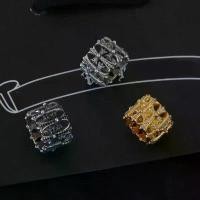 ราคา แหวนไขว้เพชร Unisex เงิน 925 และชุบทอง 24K สไตล์พังก์ เครื่องประดับแฟชั่น แหวนคู่ แหวนกันตก เครื่องประดับอินเทรนด์ แหวน พลอย ครึ่ง สลึง เครือเขาหลง (1731870254738540258)