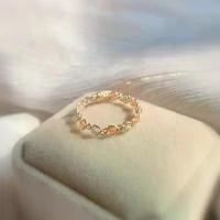 ราคา แหวนทอคริสตัล วัสดุธรรมชาติ ดีไซน์เรียบง่าย สโตนแวร์และมูนสโตน สไตล์เกาหลี ชุบทอง เหมาะสำหรับคนรัก แหวนคู่ บุคลิกภาพเรียบง่าย แหวน พลอย ครึ่ง สลึง เครือเขาหลง (1731917007915943650)