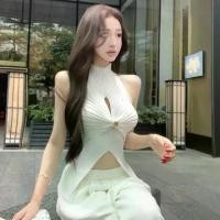 ราคา เสื้อปาดไหล่ เรียบหรู กระชับสัดส่วน ดีไซน์แยก Ruched น้ำหนักเบา ผูกปม สีขาว มาใหม่ (1732215446181414699)