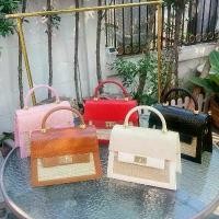 ราคา (พร้อมส่ง) กระเป๋าเสื่อกก แบรนด์ LAPA สวยงาม เสื้อ ผ้า จาก จีน พิกัด สวยๆ (1732046491345454435)