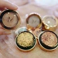 ราคา ล้างสต๊อก!!Merrezca Pearl Pigment Eyeshadow เมอเรสก้า เพิร์ล พิกเมนท์ อายแชโดว์เนื้อเพชร (1731210530048083569)