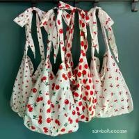 ราคา 【ส่งฟรี】 กระเป๋าผ้าลายเชอร์รี่ สตอร์เบอร์รี่ แอปเปิ้ล สายผูกโบว์น่ารัก (1731972027278657320)