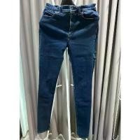 ราคา กางเกงยีนส์มือสอง uniqlo ขายร้อน (1732159619604841508)