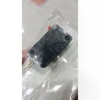 ราคา 2A410 ไมโครสวิทซ์ Micro Switch หม้อหุงข้าวชาร์ป อะไหล่แท้ อะไหล่หม้อหุงข้าว SHARP ไมโครสวิทช์ 2a410 (1730421021430548820)