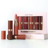 ราคา Leaf Poem เซ็ตลิปสติกเนื้อแมท ดีไซน์โคลงกลอนใบ RD รุ่น Matte Lipstick ชุดลิปสติกสีธรรมชาติ (1731999492629301848)
