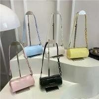 ราคา กระเป๋าผู้หญิง แฟชั่น นุ่ม หวาน กระเป๋าใต้วงแขน กระเป๋าสะพายไหล่ กระเป๋าสะพายข้าง เรียบง่าย พร็อพ มือถือ กระเป๋าทรงกระบอก มีสายโซ่ สตางค์ สตางค์ ชาแนล กระเป๋า (1731785719820224028)