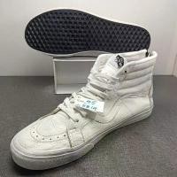 ราคา BB รองเท้าผ้าใบ converse และ vans คละไซส์มือสอง (1731585143495690035)