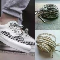 ราคา เชือกผูกรองเท้าผ้าใบ FOG, เข้ากันได้กับ Vans Era *, สีขาวออฟไวท์, เชือกผูกรองเท้าร่วมแบรนด์, อเนกประสงค์, DIY, มีช่องระบายอากาศ, รวมสายรัด (1732091329068238616)