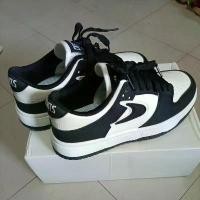 ราคา รองเท้าผ้าใบ CKNTS สีดำขาว สินค้าดี รองเท้าผ้าใบผู้หญิง รองเท้าmomo shuมือ2 รองเท้าผ้าใบหญิง รองเท้าผ้าใบของผู้หญิง รองเท้าผ้าใบผู้หญิงไซส์ 41–44 รองเท้าผ้าใบทรงสปอร์ต ไนกี้ รอ (1731844724657064006)
