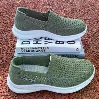 ราคา รองเท้าเดินฤดูร้อน, Unisex, วัสดุตาข่าย Flyknit, ระบายอากาศได้และสะดวกสบาย, เหมาะสำหรับวัยกลางคนและผู้สูงอายุ, รองเท้ากีฬาลำลอง, HK, มาใหม่ ของ แท้ รองเท้า yeezy nike air force new balance ผู้ ชาย (17