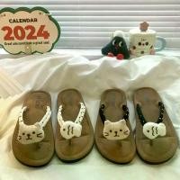 ราคา รองเท้าแตะลายจุดการ์ตูน คุณภาพสูง สำหรับผู้หญิง สามารถสวมใส่นอก รองเท้าแตะฤดูร้อนใหม่ รองเท้าแตะชายหาดแบน อเนกประสงค์ ปี 2025 รองเท้าแตะ ติด แกรม รองเท้า shu รองเท้า zara แท (1731592563250726307)