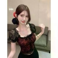 ราคา เสื้อเบลาส์ลูกไม้คอเหลี่ยมแขนพัฟ, สำหรับผู้หญิง, ชุดฤดูร้อน, น่ารักและเซ็กซี่, สไตล์สาวฮอตหวาน, เสื้อเปิดไหล่เซ็กซี่, ดีไซน์เก๋ไก๋ฝรั่งเศส, สวยงาม, [COD] เสื้อ เชิ้ตลาย เท่ๆ h m (1731254814892656124)