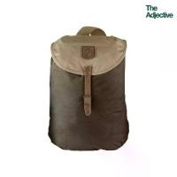 ราคา 【SALE】Greenland Backpack Small /กระเป๋าเป้สะพายหลังดีไซส์เรียบง่าย สายและโลโก้หนังแท้ เป้เดินทาง เป้ท่องเที่ยว แบรนด์ Fjallrav (1731826884760274134)