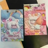 ราคา จัดส่งฟรี กทม (ยกโหล 12 ชิ้น) No.378 คลิปบอร์ด A4 Clip Board กระดานรองเขียน สีสันน่ารัก กระดานรองเขียน กระดานรองเขียนลายการ์ตูน (1731621205451703889)