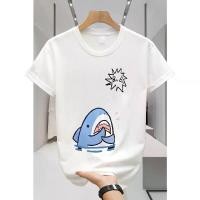 ราคา เสื้อยืดแฟชั่น 2025 ปลาฉลามน่ารักพร้อมเสียงร้อง สำหรับทุกเพศ ไซส์ S~3XL เสื้อยืดสไตล์เกาหลี A paragon park coat. (1731912449615562323)