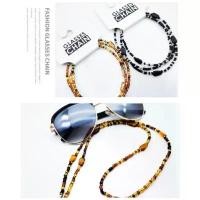ราคา สายคล้องแว่นตาวินเทจ Simple Glass Chain - มี 2 สี ดำ/น้ำตาล พร้อมส่ง (1731691807535105470)