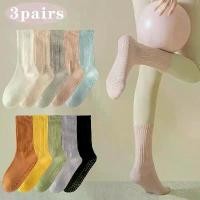 ราคา ถุงเท้ากีฬาผู้หญิง ผ้าฝ้าย ยาวปานกลาง ป้องกันการลื่นไถล สีทึบ เหมาะสำหรับโยคะ ฟิตเนส และพิลาทิส 3 คู่ uhlsport gloves ถุงมือรักษาประตู h3 goalkeeper glove ถุงมือ ผู้ รักษา (1731227533225330349)