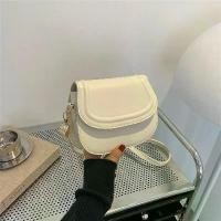 ราคา กระเป๋าดอยสะพายข้าง กระเป๋าข้างนางฟ้า ดูดี สำหรับผู้หญิง แฟชั่นใหม่ 2025 กระเป๋าใต้วงแขน อเนกประสงค์ กระเป๋าสะพายไหล่ Ins กระเป๋าpan (1731690982800591411)