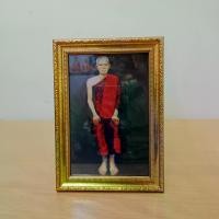 ราคา CODกรอบรูป ภาพวาด หลวงปู่เทพโลกอุดร หลวงปู่ใหญ่ อริยสงฆ์เหนือโลก สามารถแขวนหรือตั้งตกแต่งบ้านได้ ขนาด 4*7 นิ้วTikTok (1732105090920253311)