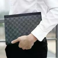 ราคา [พร้อมส่ง] กระเป๋าผู้ชาย กระเป๋า Clutch กระเป๋าถือ กระเป๋าธุรกิจ สีดำ ลายสก๊อต (1732282753550746811)