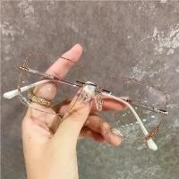 ราคา 【สินค้าใหม่】แว่นตาสายตาสั้นแบบไม่มีขอบ (-100 ถึง -500) แว่นสายตาทรงเหลี่ยมเพชรแวววาวขนาดใหญ่ (กล่อง มีบริการเก็บปลายทาง (1731613168350430479)