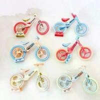 ราคา จักรยาน, ประกอบ, บล็อกตัวต่อปริศนา DIY, การประกอบทางปัญญา, โมเดลรถสมดุลจักรยาน, ของตกแต่ง, เหมาะสำหรับจักรยาน (1732409491482183218)