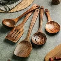 ราคา ชุดทำอาหารไม้สัก 5 ชิ้น ทำจากไม้ธรรมชาติ เครื่องมือเครื่องใช้บนโต๊ะอาหารในครัว ทัพพี ทอร์เนอร์ ที่ตักข้าว ซุป สกินเนอร์ ที่ตัก ช้อน อุปกรณ์ครัว (1732084565199063817)