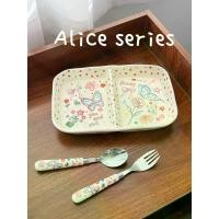 ราคา ชุดเครื่องใช้บนโต๊ะอาหาร สวอลเลซ การ์เด้น มีให้เลือกหลายสไตล์ รวมถึงมีด ส้อม ช้อน และช้อนส้อม ช้อนสีเขียวสำหรับเด็กเล็ก ดีไซน์การ์ตูนสร้างสรรค์และน่ารัก (1732254535393117252)