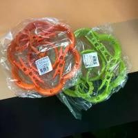 ราคา (ยกโหล 12 ชิ้น) No.506 ที่หนีบผ้า 6 ตัวหนีบ ที่แขวนผ้า ราวหนีบผ้า ที่ตากถุงเท้า ตากชุดชั้นใน ไม้ หนีบ ผ้า สแตนเลส แจ็คเก็ต ไม้แขวนเสื้อ ตะขอสีเงิน 42 ซม. (สีเบจ) ที่แขวนและหมุ (1732174231682450703)