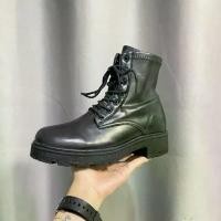 ราคา รองเท้ามือสอง รองเท้าบูท หนังดำด้าน ไซร์ 39 ขายร้อน (1732096335370684032)