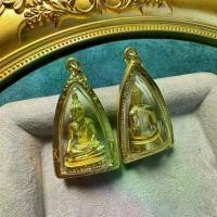 ราคา จี้ มังกร พระพุทธรูป ยาธรรม พระพุทธรูป รับเช่า เหรียญ นางกวัก หลัง พระพุทธ ด อก ไ ม ้ ร ั บ ป ร ิ ญ ญ า สติ๊กเกอร์ยูวี ติดแน่น ไม่ต้องรีด ลอกติดง่าย กันน้ำ ติดร (1732042111387010742)