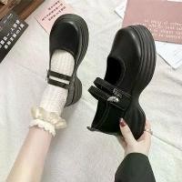 ราคา รองเท้าหนังแมรี่เจน สไตล์ฝรั่งเศส สำหรับผู้หญิง ฤดูใบไม้ร่วงใหม่ พื้นหนา อเนกประสงค์ เหมาะสำหรับกระโปรง รองเท้าน้ำหนักเบาปลายมน สไตล์อังกฤษ แคทช่า แคทช่า สูงยืนหนึ่ง รองเท้า นักเรียน หนัง แก้ว (173144