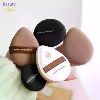 ราคา ฟองน้ำรองพื้น เนื้อเนียน ไม่บาดผิว ใช้ได้ทั้งแบบเปียกและแห้ง เกลี่ยง่าย ให้การปกปิดติดทนนาน เหมาะสำหรับใช้กับแปรง แห้ง จมูก ซิลิโคน และแต่งหน้าได้ทุกลุค พกพาสะดวก ใช้งานง่ายสำหรั (1732229094654051393)