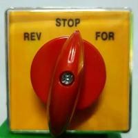 ราคา สวิตช์ กลับทางหมุน มอเตอร์ 3 เฟส T-16EXF64D-3 (1731846334204576986)