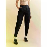 ราคา [Pomelo] กางเกงยีนส์เอวสูงทรงมัม / High Waist Mom Jeans (1730579632942057563)