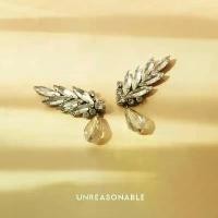 ราคา ต่างหูปีกนก Crystal ต่างหูคลิป ต่างหูก้านเงินแท้ UA0503-01 Unreasonable Accessories คําแนะนําผลิตภัณฑ์ใหม่ของเดือนนี้ (1731645660401862413)