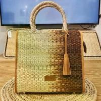 ราคา Kathy bag / Blended brown (กระเป๋าทอมือหนังแท้) (1732433844546077742)