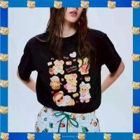 ราคา Theflowershop23 Butterbear พร้อมส่ง Butterbear x Sabina เสื้อยืด Unisex - สีดำ (ของแถมตามในรายละเอียด) ของแท้จากshop จัดส่งเฉพาะจุด (1731233078219736736)